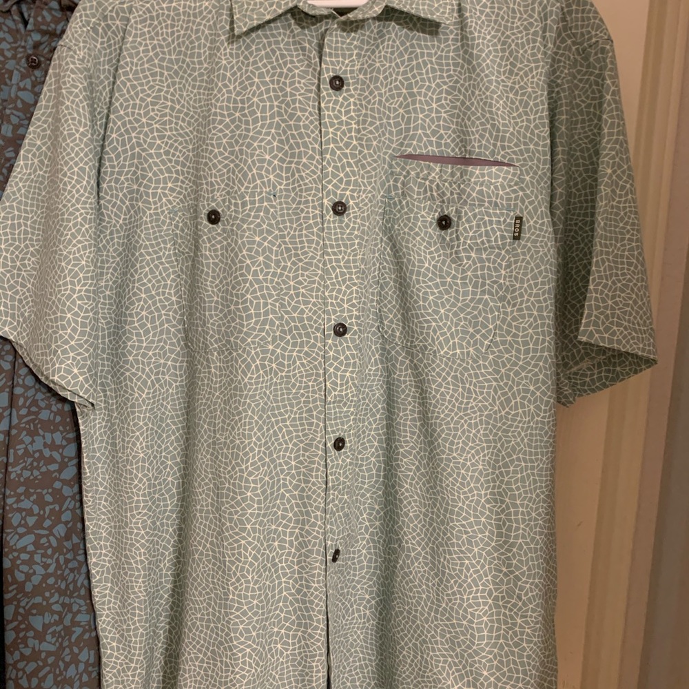 SS Howler Brothers Shirt. Once worn. Have too many